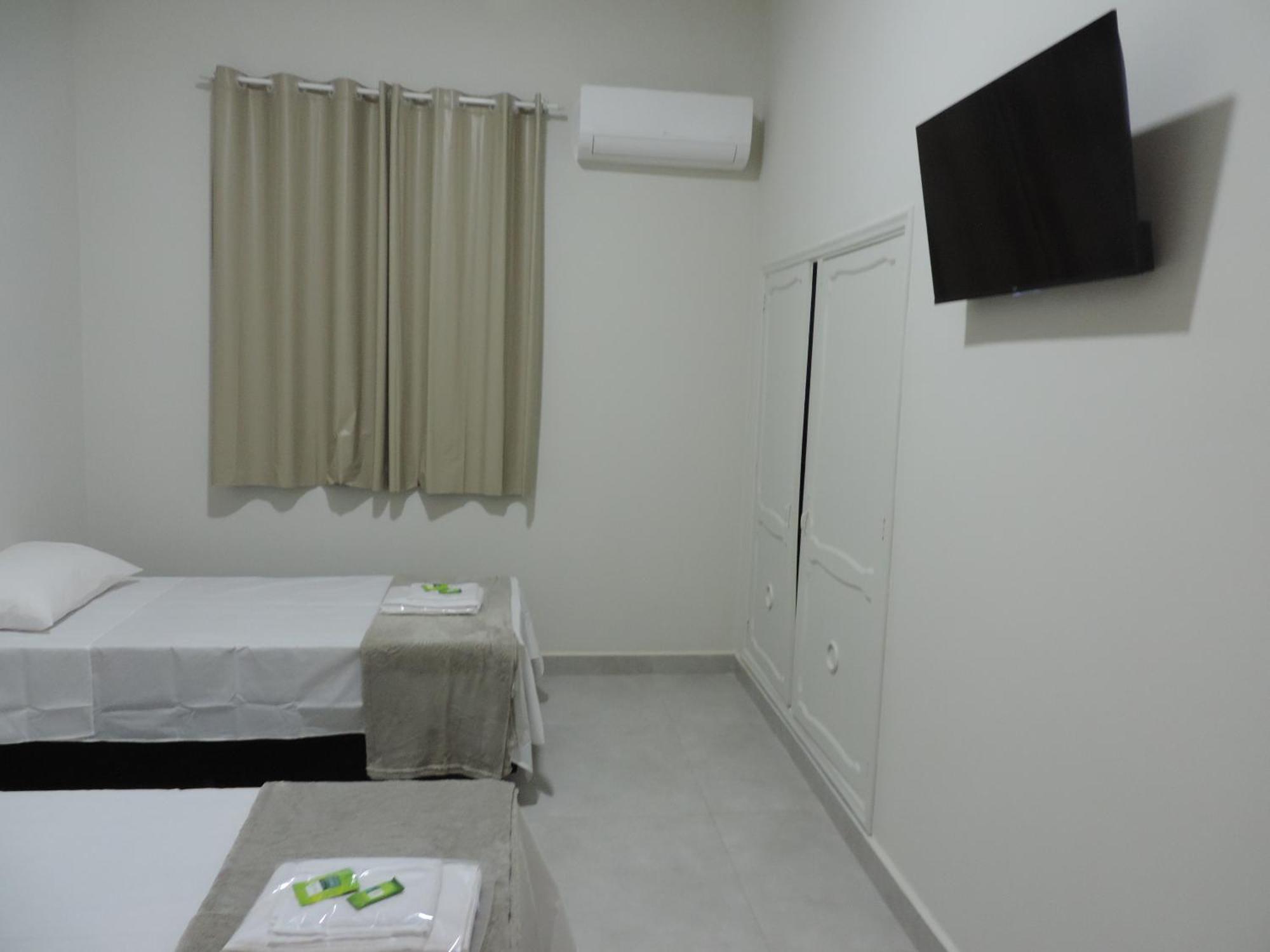 Sb Hospedaria Pousada Убераба Экстерьер фото