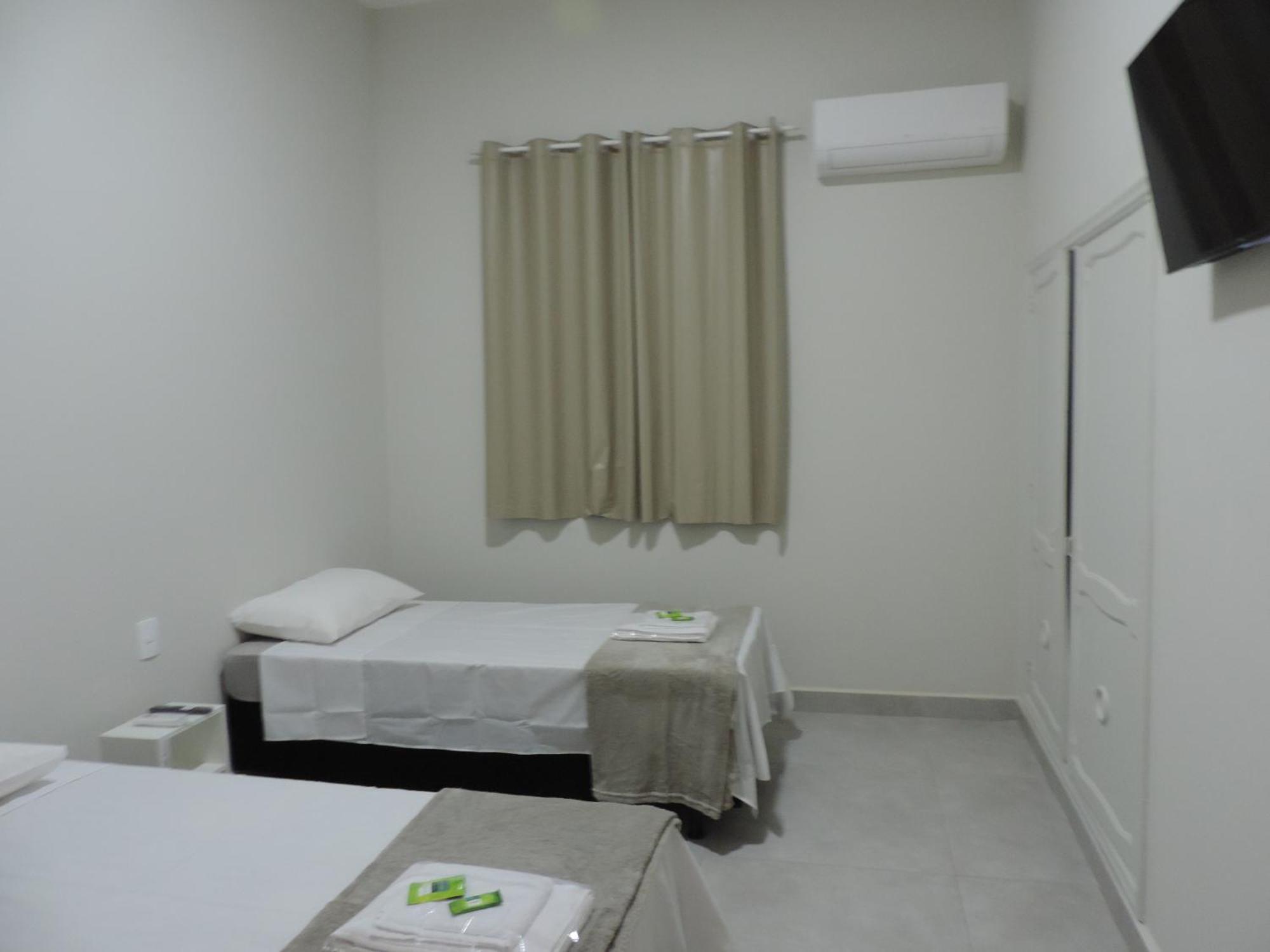 Sb Hospedaria Pousada Убераба Экстерьер фото