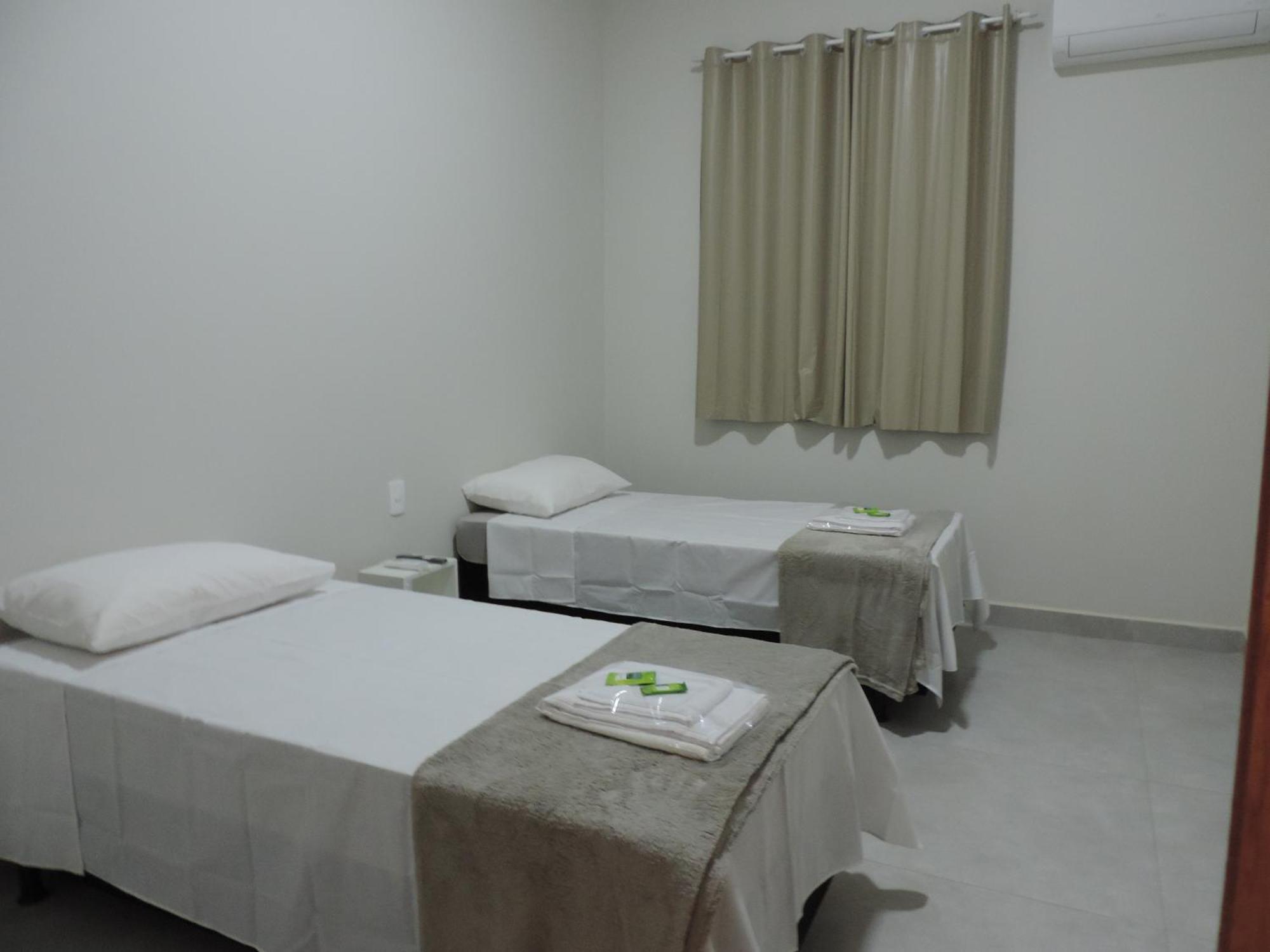 Sb Hospedaria Pousada Убераба Экстерьер фото